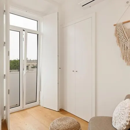 Modern Portuguese 1 Bedroom In Belem Lägenhet Lisboa