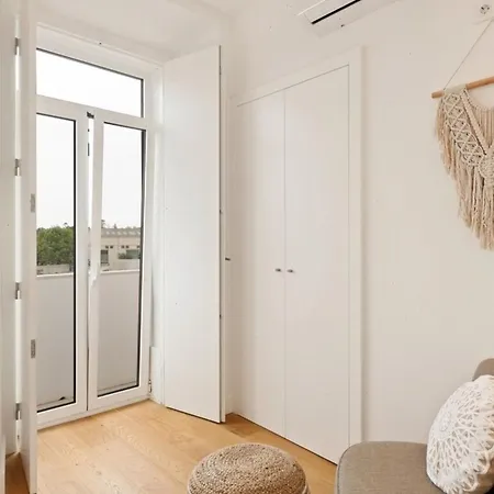 Modern Portuguese 1 Bedroom In Belem Apartment *