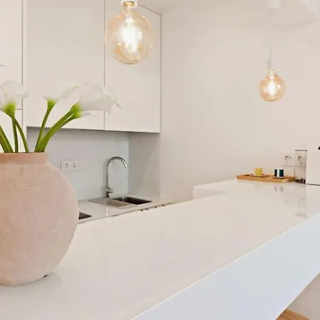 Modern Portuguese 1 Bedroom In Belem Lägenhet Lisboa