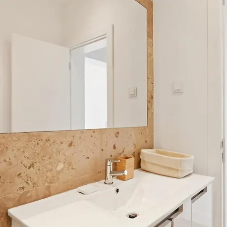 Modern Portuguese 1 Bedroom In Belem * Lisboa