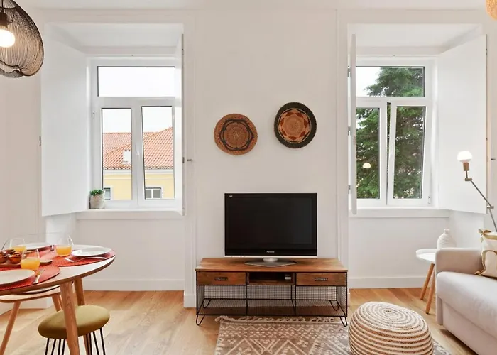 Modern Portuguese 1 Bedroom In Belem